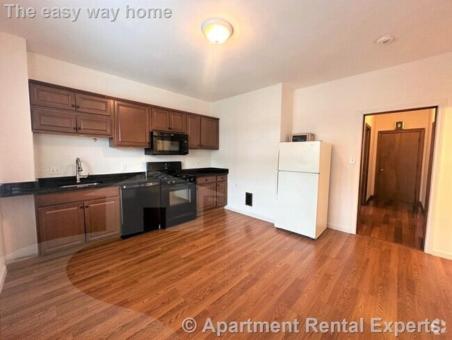 Building Photo - 24 Rossmore St Rental