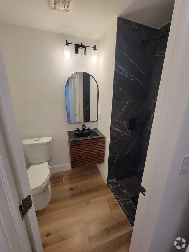 Building Photo - 9442 Oakburst Ln Unit D5 Rental