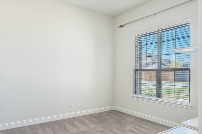 Photo - 601 Cherry Tree Ln