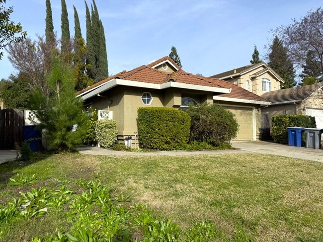 Photo - Adorbs 3/2 available NOW!!!