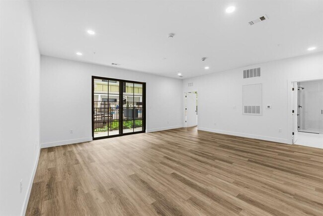 Photo - 4315 S Congress Ave Unidad 212