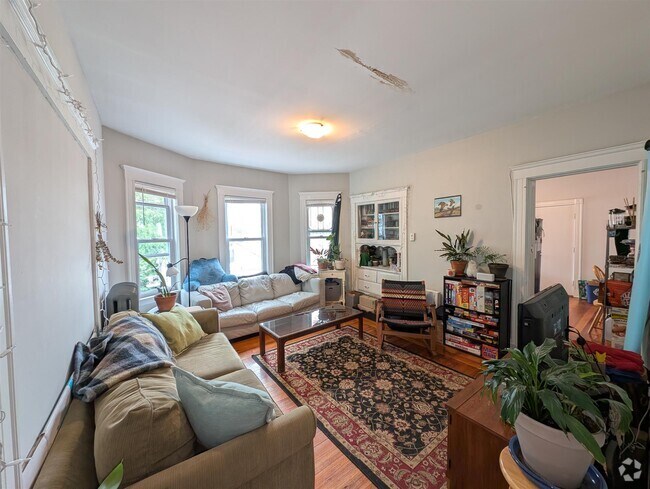 Building Photo - 41 Belknap St Unit 3 Rental