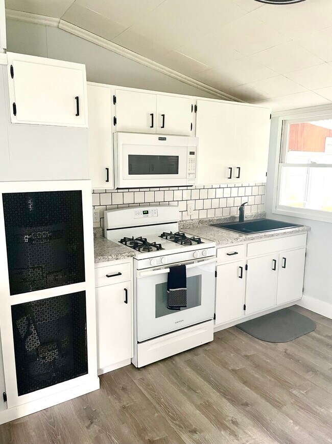 201 W 7th St House House Rental in Spring Valley, IL