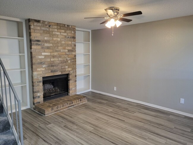 Photo - 809 Treadwell Ct