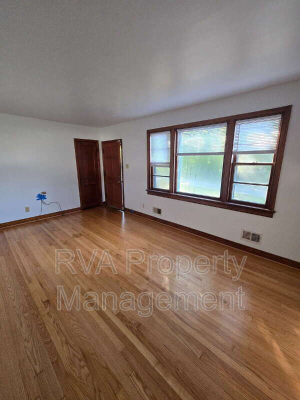 Photo - 3081 Maury St