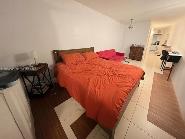 Building Photo - 18707 NE 2nd Ave Unit 919