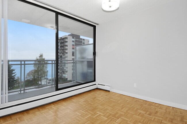 Photo - Hollyburn Plaza Unit 00501