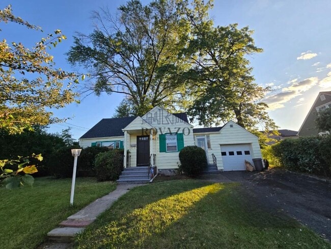 Building Photo - 811 Washington Ave Rental