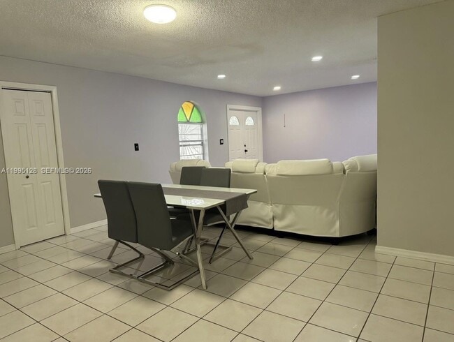 Photo - 7440 SW 22nd St Unidad 1