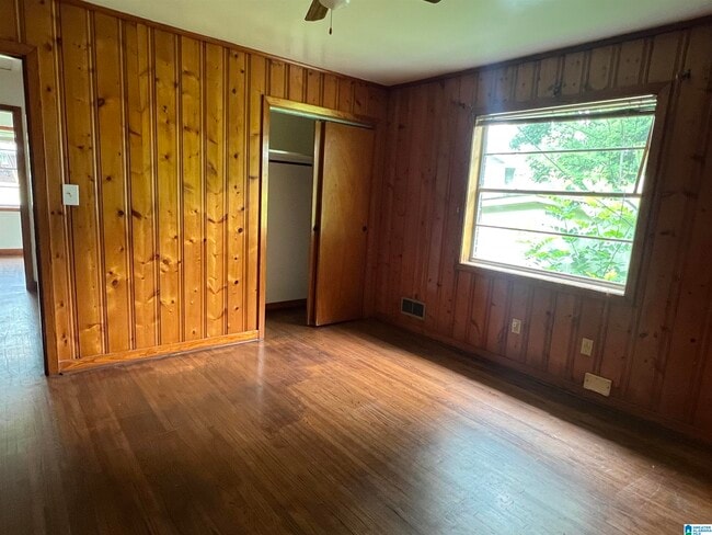 Photo - 512 Sunhill Rd NW