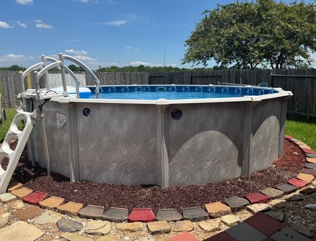 Photo - 3022 Cambridge Meadows Ln