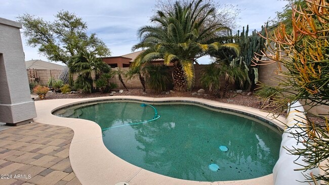 Photo - 43332 W Griffis Dr