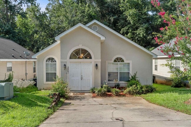 Photo - 2961 Viking Way