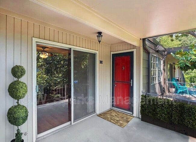 Photo - 5212 Fleetwood Oaks Ave Unit #202