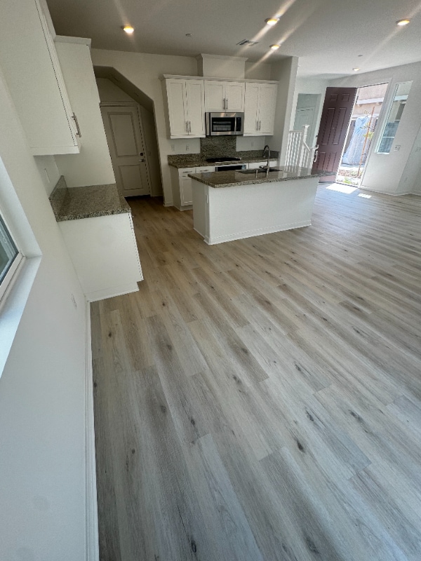 Photo - 16185 Lozano St