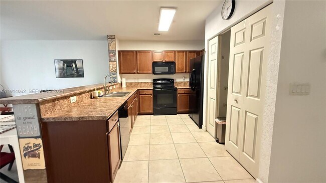 Photo - 1018 Foster Rd