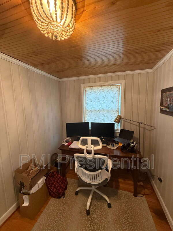 Photo - 7346 Edgeworth Rd