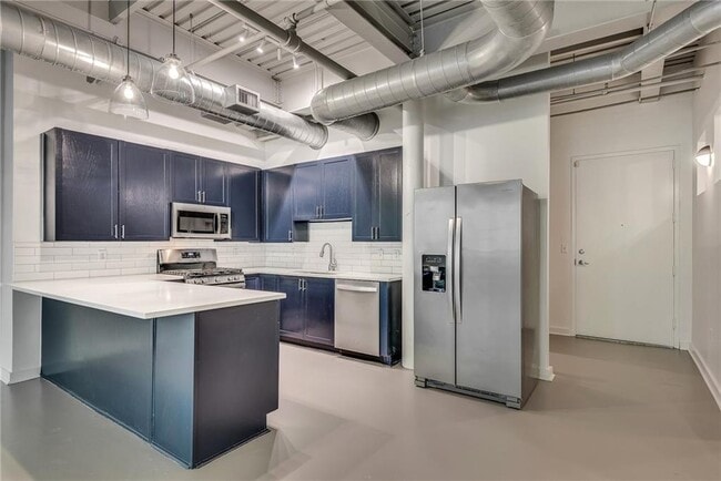 Photo - 400 Village Pkwy