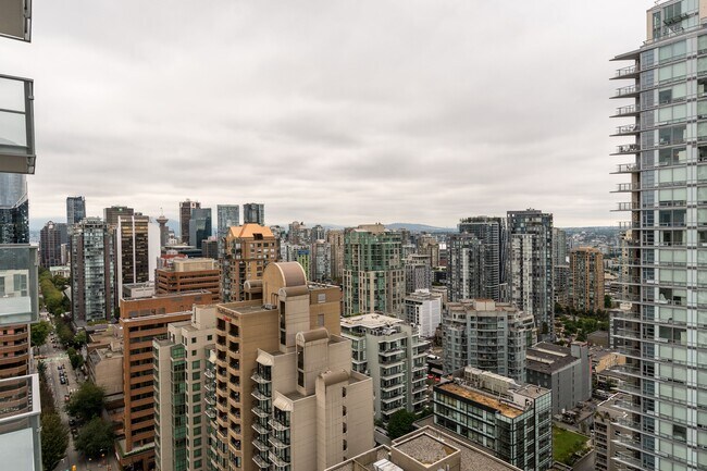 Photo - 1289 Hornby St