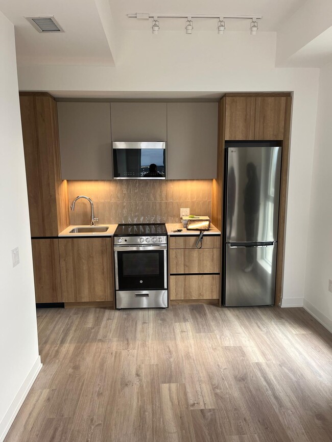 Photo - 20 All Nations Dr Unit 422