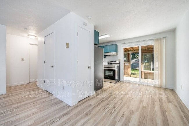 Photo - 6415 151st St NW