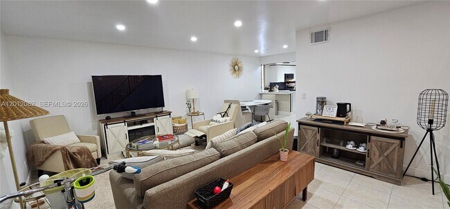 Photo - 1845 NW 4th Ave