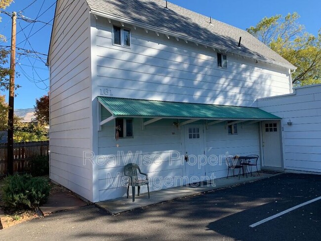 Building Photo - 161 B St Rental