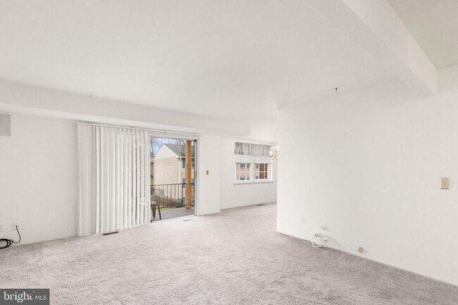 Photo - 206 Crocker Dr Unit D