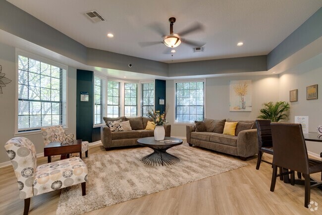 Leasing Office