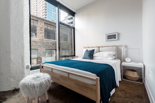 Photo - 154 W Erie St Unit 524