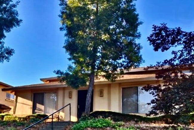 Building Photo - 11580 Garnet Way Rental