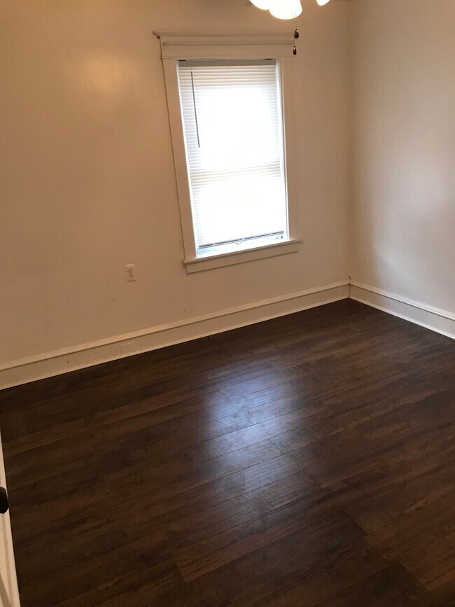 Photo - 1521 Upland St Unit B