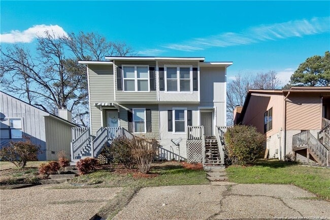 Photo - 5940 Laguna Dr