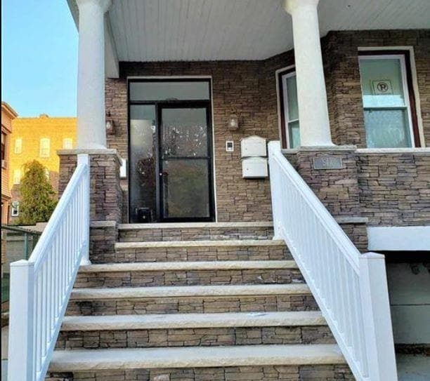 Building Photo - 6 50th St Unit 3