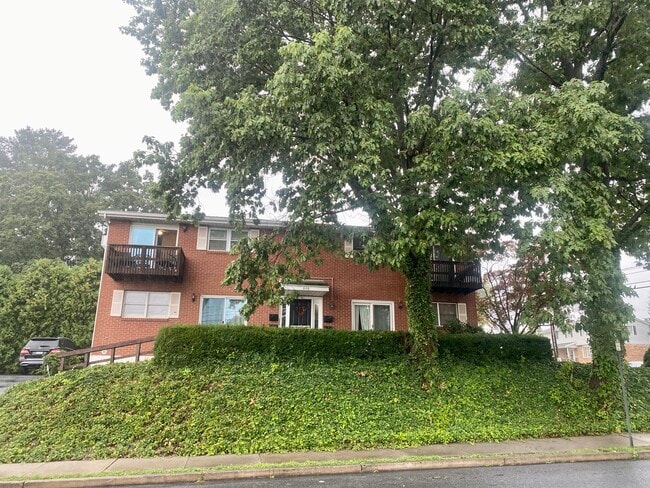 Photo - 848 N 16th St