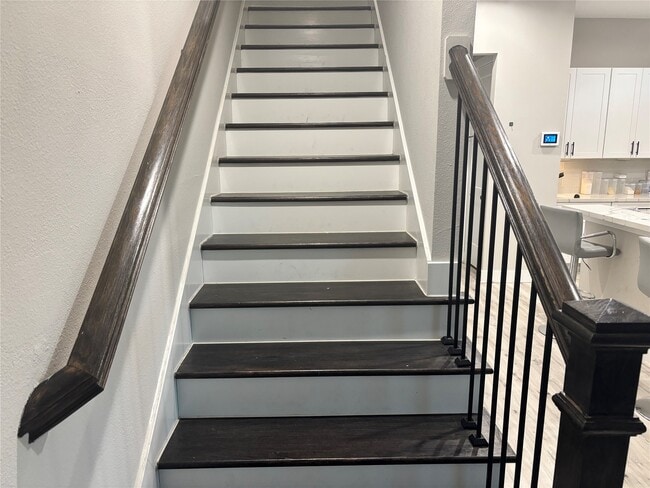 Photo - 6831 Paris St