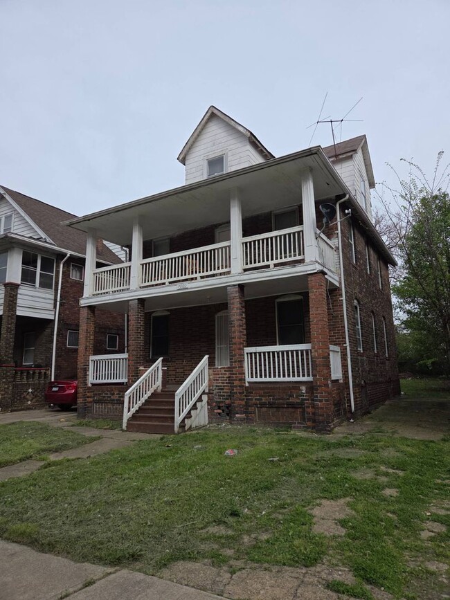 Photo - 15322 Yorick Ave Unit 15322 Yorick Ave - A