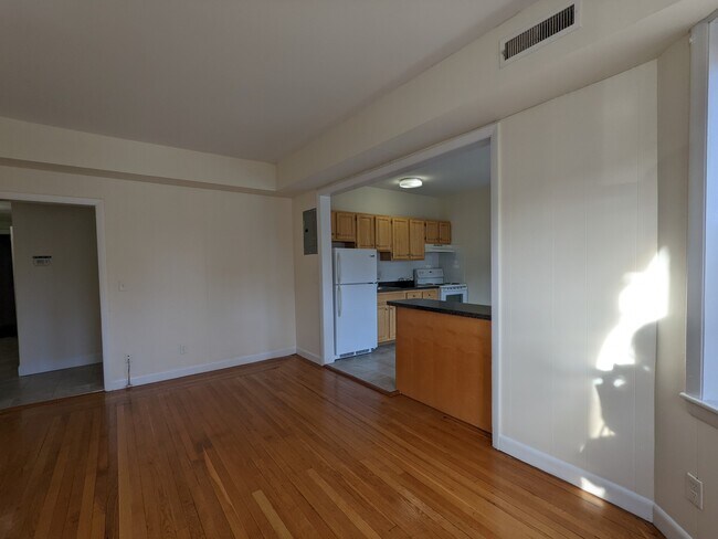 Photo - 1137 Commonwealth Ave Unit 1