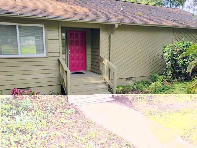 Photo - 3058 Bayshore Dr