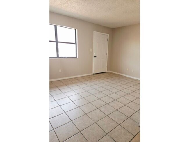 Photo - 7240 Hilburn Rd