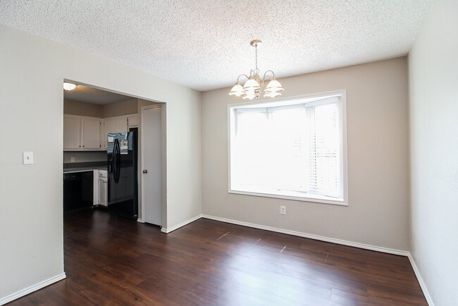 Photo - 6419 Twin Spruce Ct
