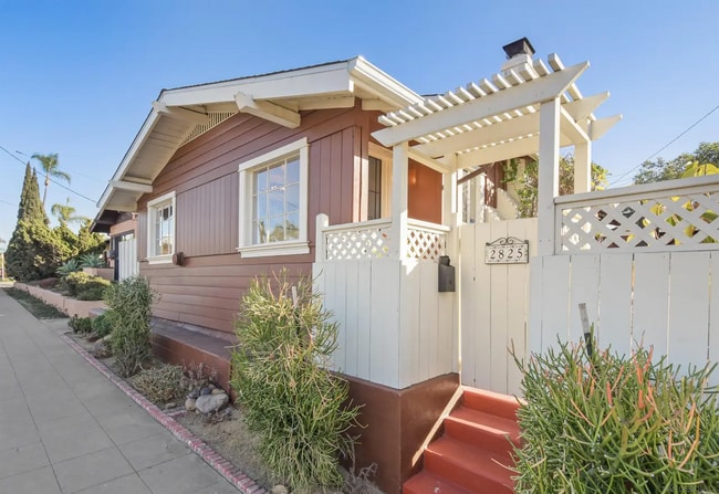 Photo - 2825 Redwood St