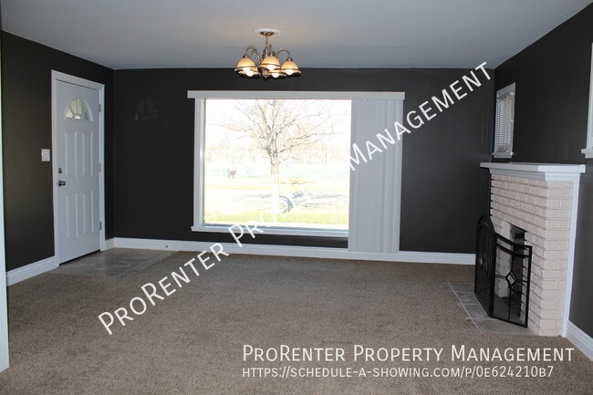 Photo - 747 E 22nd St