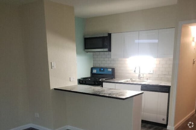 Building Photo - York Street Gardens Rental