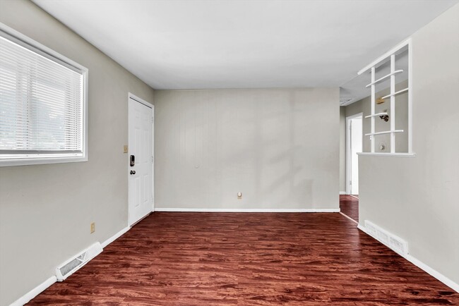 1208 Congress Ave