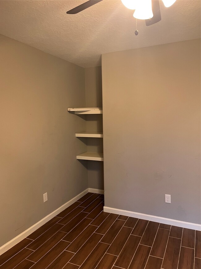 Photo - 18222 Bonnie Alice Dr Unit B