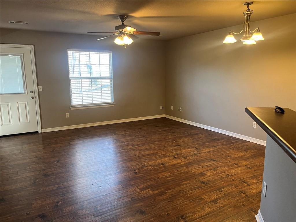 Photo - 2442 S Rill St