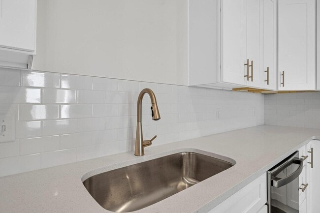 Photo - 100 Beach Dr