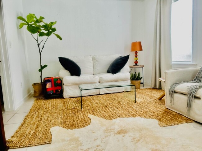 Photo - 707 2nd Ave S