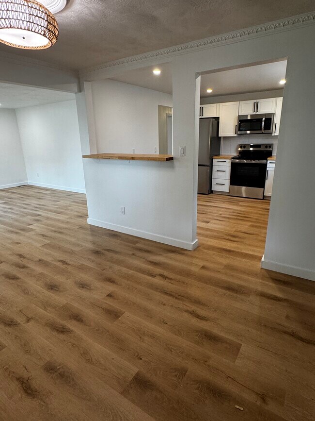 Photo - 210 Bannard Ave